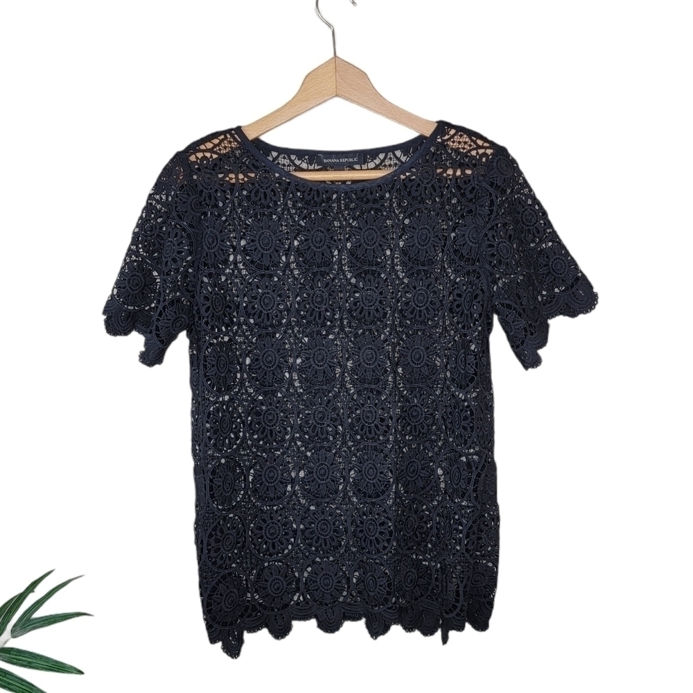 Banana Republic Black Floral Lace Short Sleeve Top Size XS Coquette Office